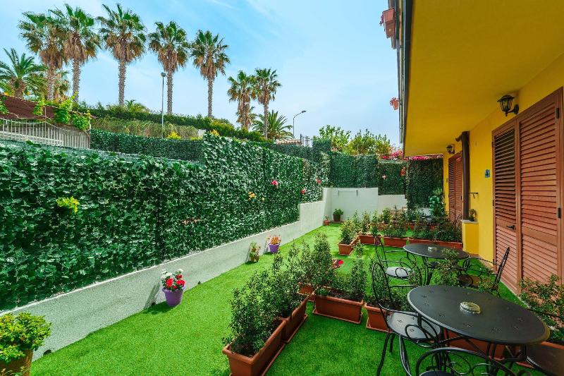 تختخواب و صبحانه Sicily In Love 2   Rooms & Breakfast