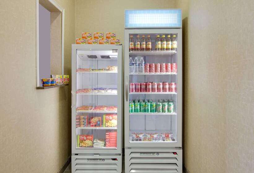 ホテル Quality Inn & Suites