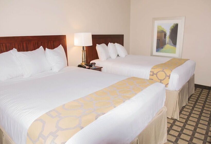 ホテル Quality Inn & Suites