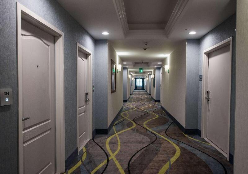 בית מלון כפרי Best Western Plus Gardena Los Angeles Inn & Suites