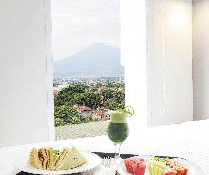 هتل Citradream Cirebon