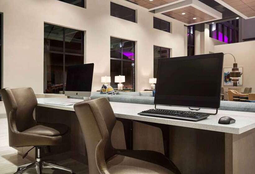 هتل Embassy Suites By Hilton Mcallen Convention Center