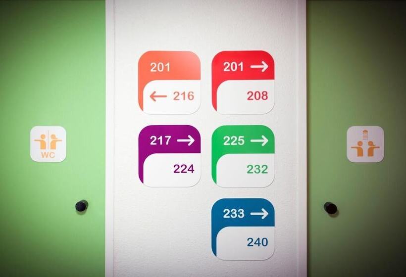 בית מלון כפרי F1 Marseille Aubagne