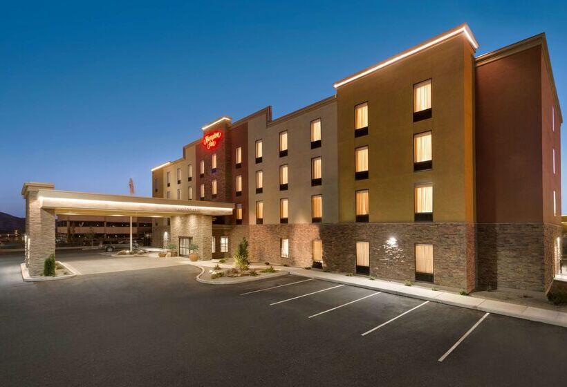 هتل Hampton Inn Elko