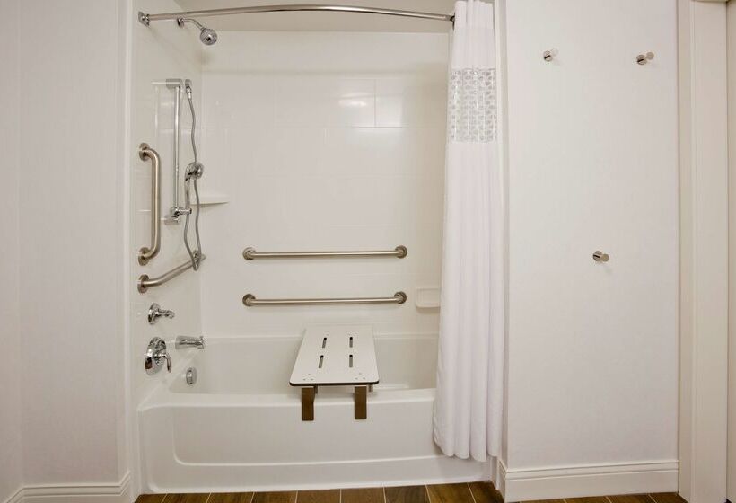Отель Hampton Inn Minneapolis Roseville