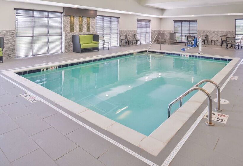 בית מלון כפרי Hampton Inn & Suites Altoonades Moines