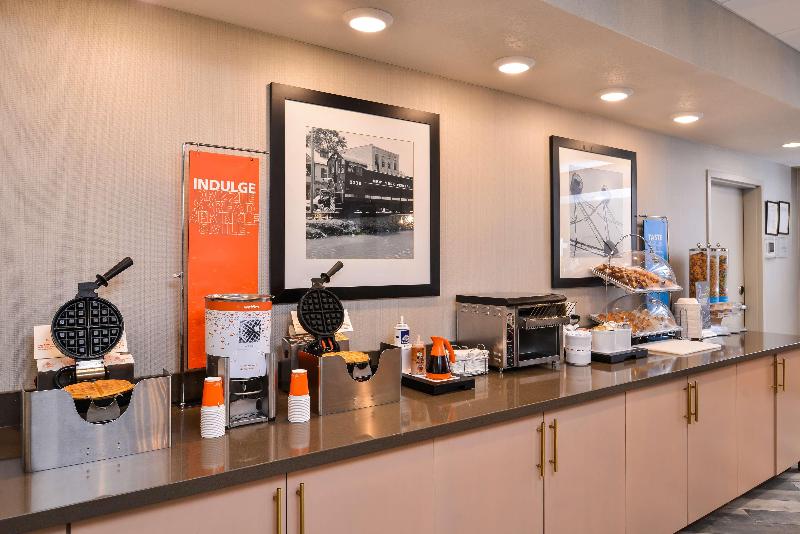 בית מלון כפרי Hampton Inn & Suites Altoonades Moines