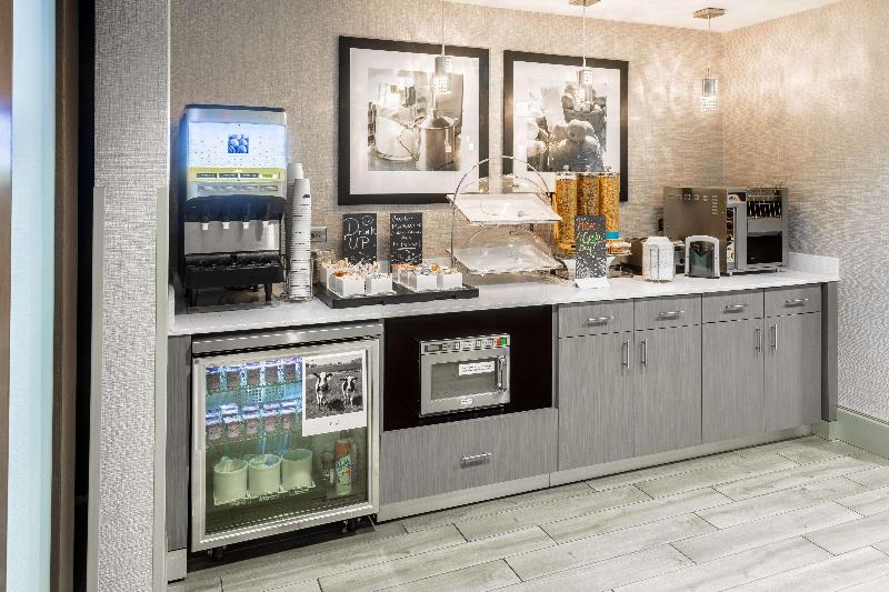 酒店 Hampton Inn & Suites Dublin