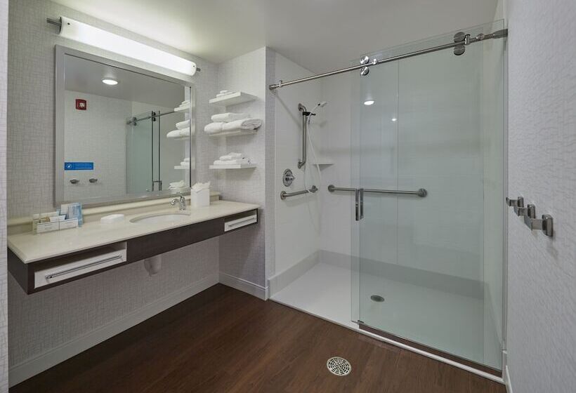 호텔 Hampton Inn & Suites Hood River