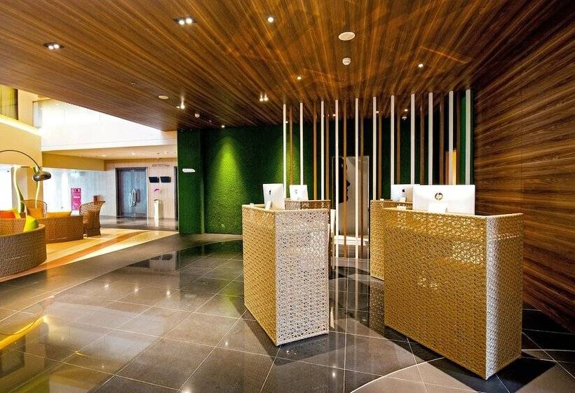 هتل Infinity8 Bali