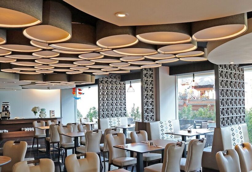 هتل Infinity8 Bali