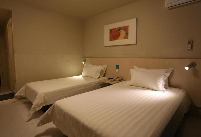 Отель Jinjiang Inn Beijing Wangfujing