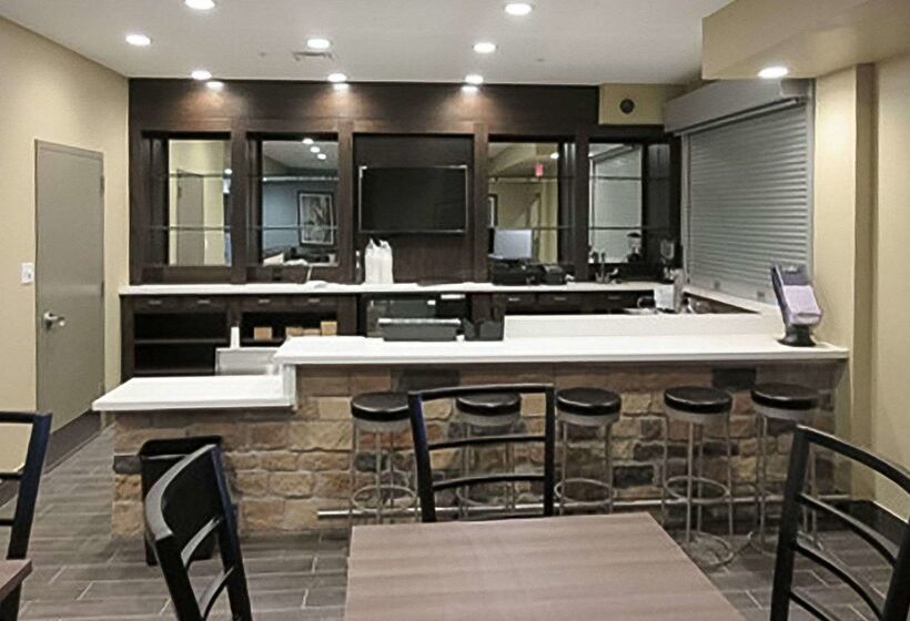 בית מלון כפרי Mainstay Suites Cotulla