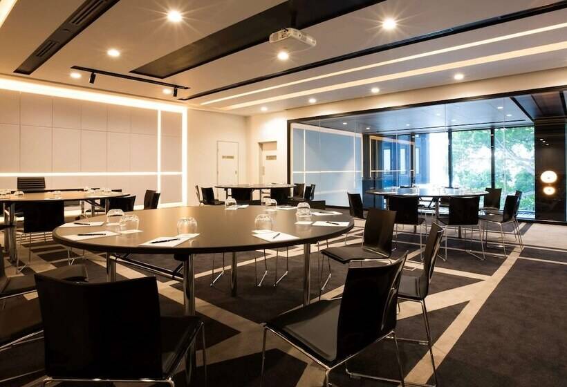 בית מלון כפרי Pullman Sydney Airport