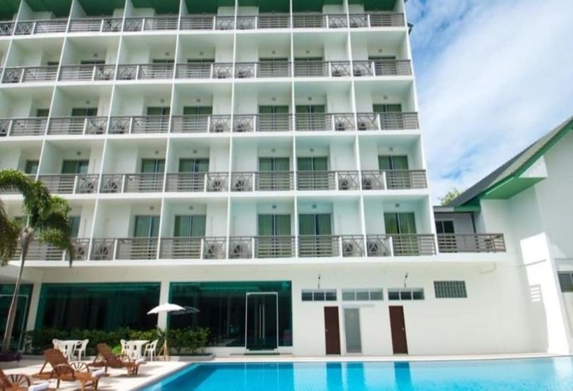 هتل The Flora May Resort