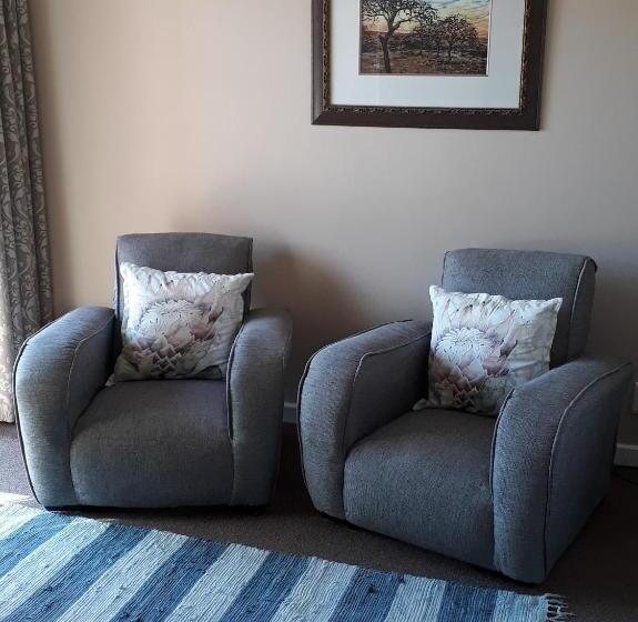 مبيت وإفطار Harewood Lodge