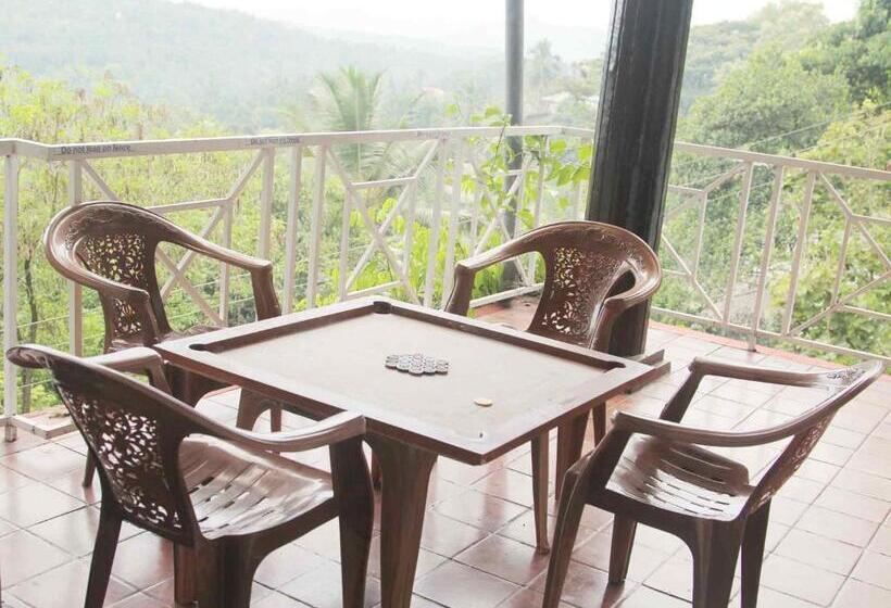 Hotel 2in1 Kandy Hostel