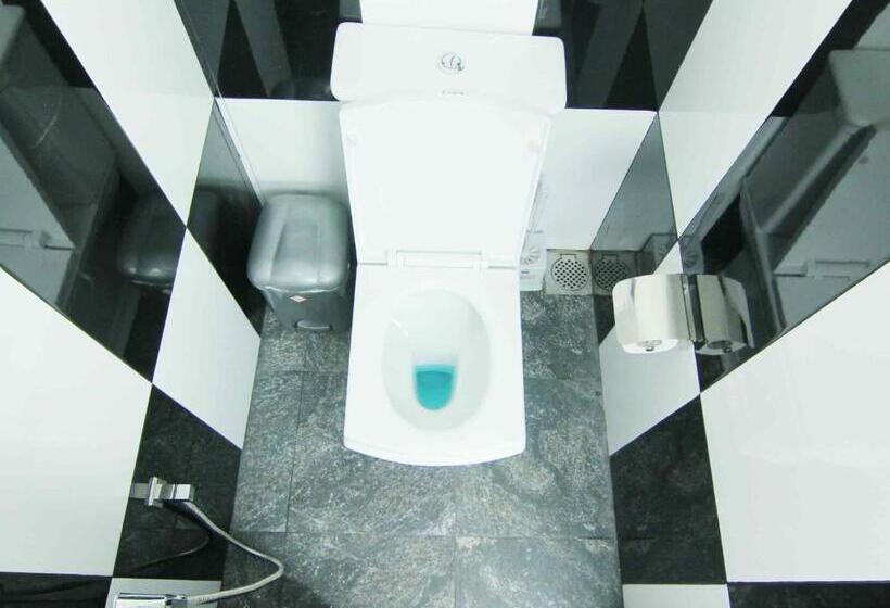 Hotel 2in1 Kandy Hostel