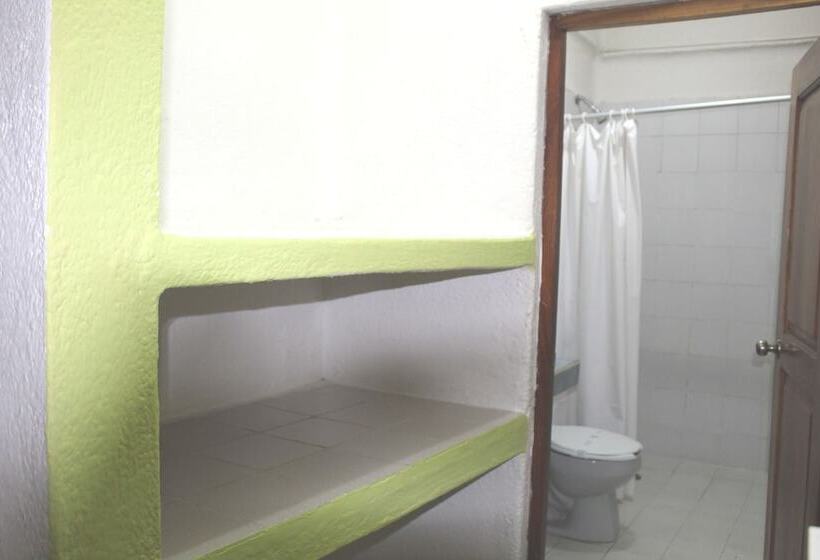 هتل Arrecife Huatulco Plus