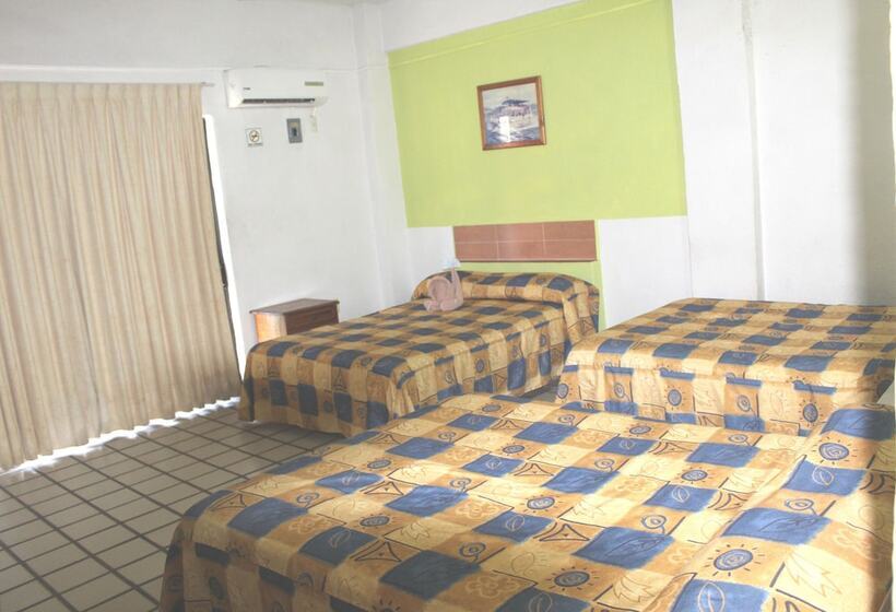 هتل Arrecife Huatulco Plus