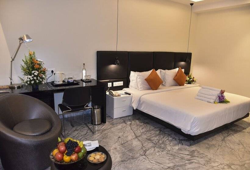 Отель Cj Pallazzio,salem