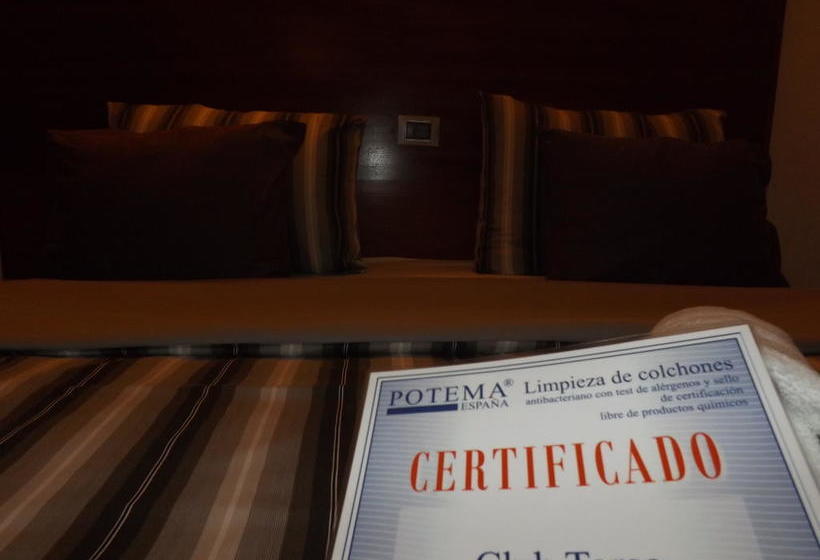 فندق Club Torso Gay Men Only