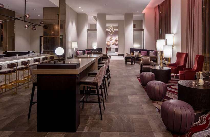 هتل Embassy Suites By Hilton Minneapolis Downtown