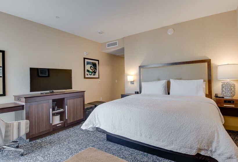 בית מלון כפרי Hampton Inn & Suites Los Angeles   Glendale
