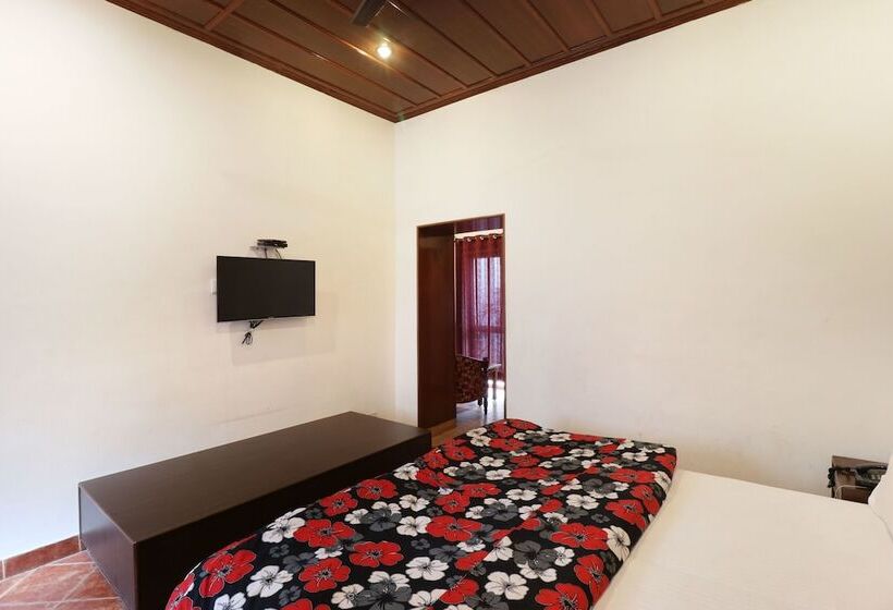 בית מלון כפרי Himalayan Club