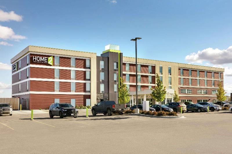 فندق Home2 Suites By Hilton Fort St. John