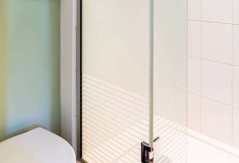 Отель Ibis Budget St Gratien  Enghienlesbains