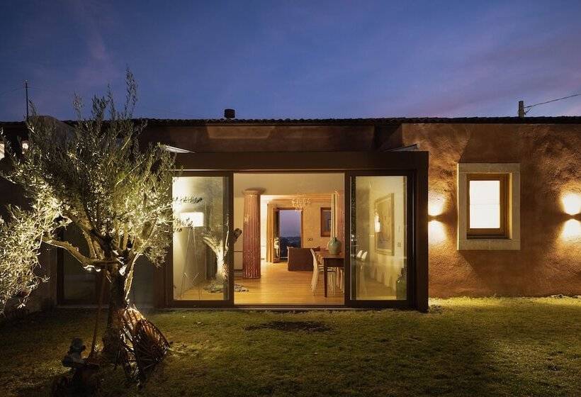 هتل Monaci Delle Terre Nere