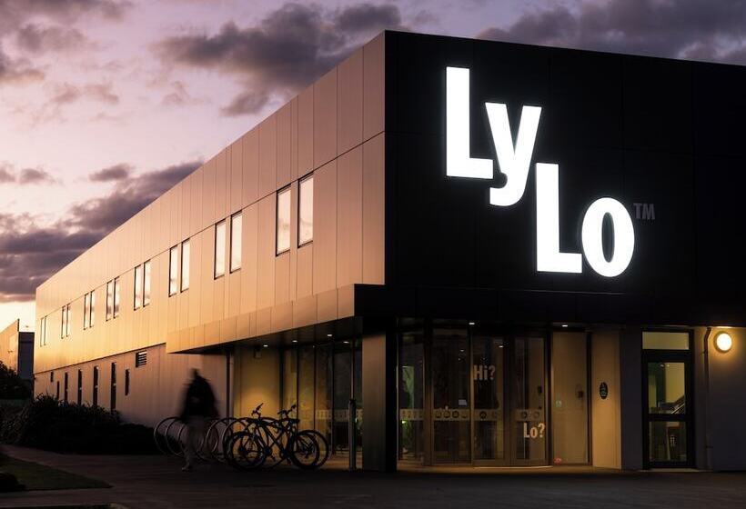 هاستل Lylo Christchurch