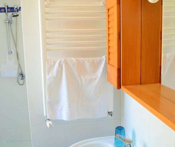 تختخواب و صبحانه Bella Bari Rooms