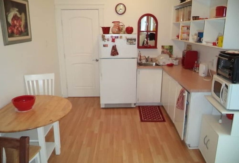 צימר Enchanted Rainforest Guesthouse
