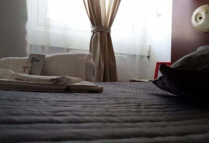 تختخواب و صبحانه Galleria Frascati Rooms And Apartment