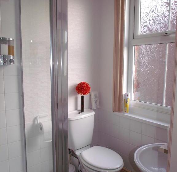 تختخواب و صبحانه Jasmine Guest House