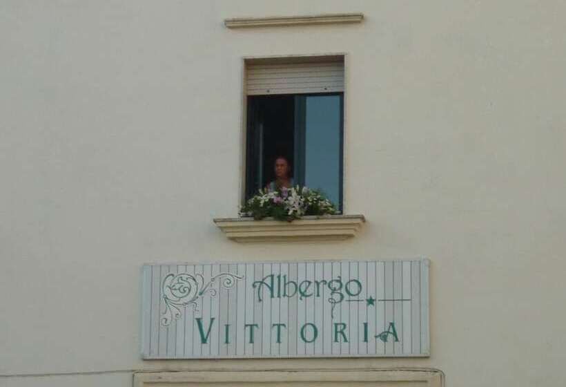 호텔 Albergo Vittoria