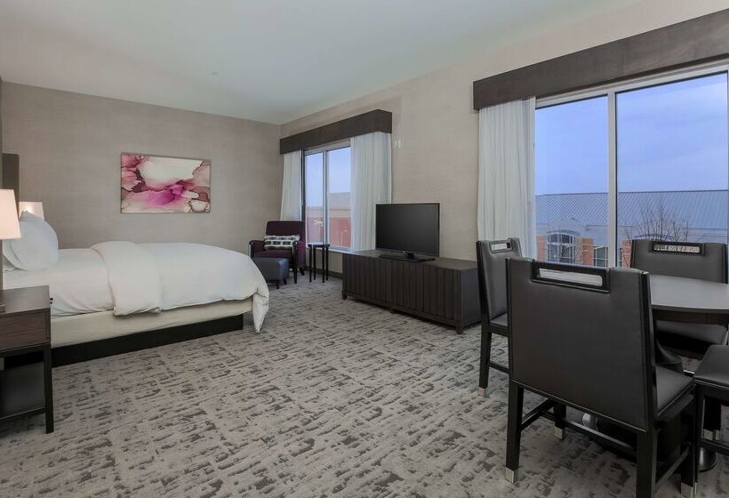 هتل Doubletree By Hilton Evansville