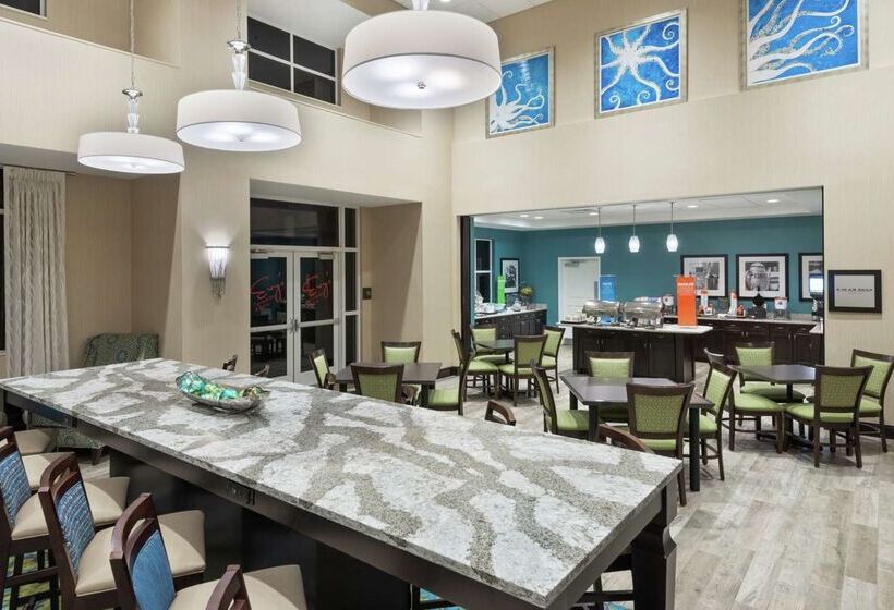 בית מלון כפרי Hampton Inn & Suites Clearwater Beach