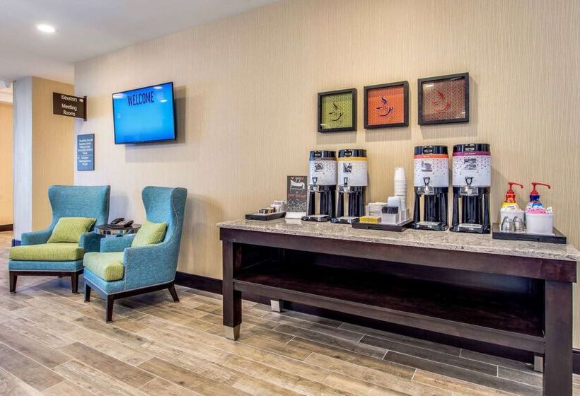 בית מלון כפרי Hampton Inn & Suites Clearwater Beach