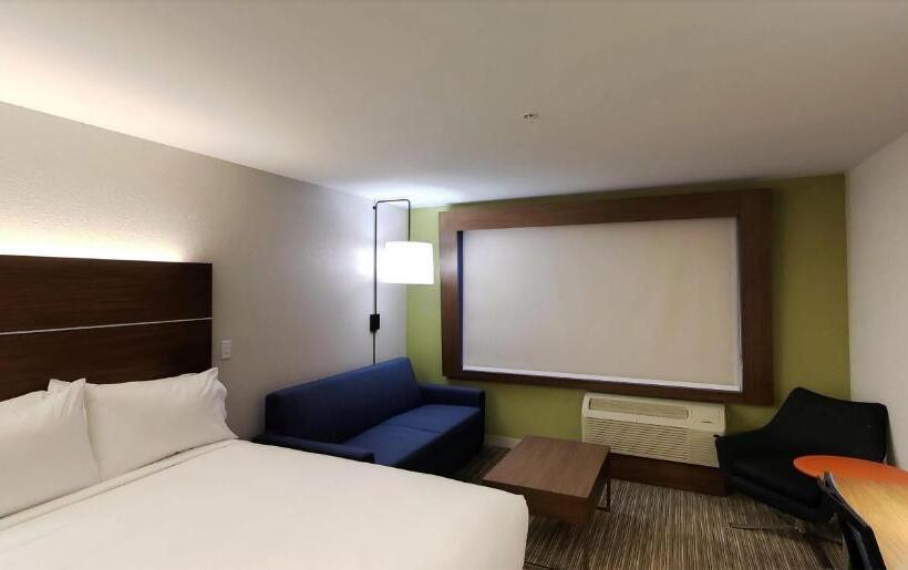 호텔 Holiday Inn Express & Suites   Detroit Northwest   Livonia, An Ihg