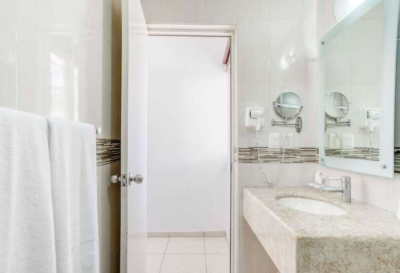 فندق Maioris Guadalajara