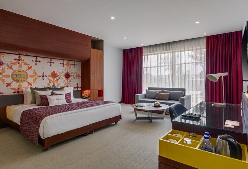 ホテル Zone By The Park Raipur