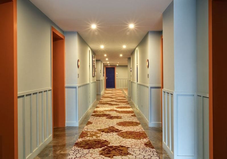 ホテル Zone By The Park Raipur