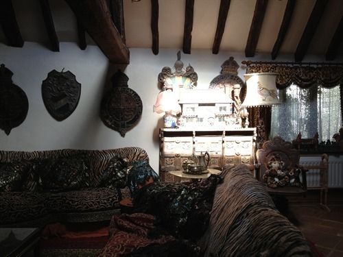 بنسيون Priory House & Oriental Brew House