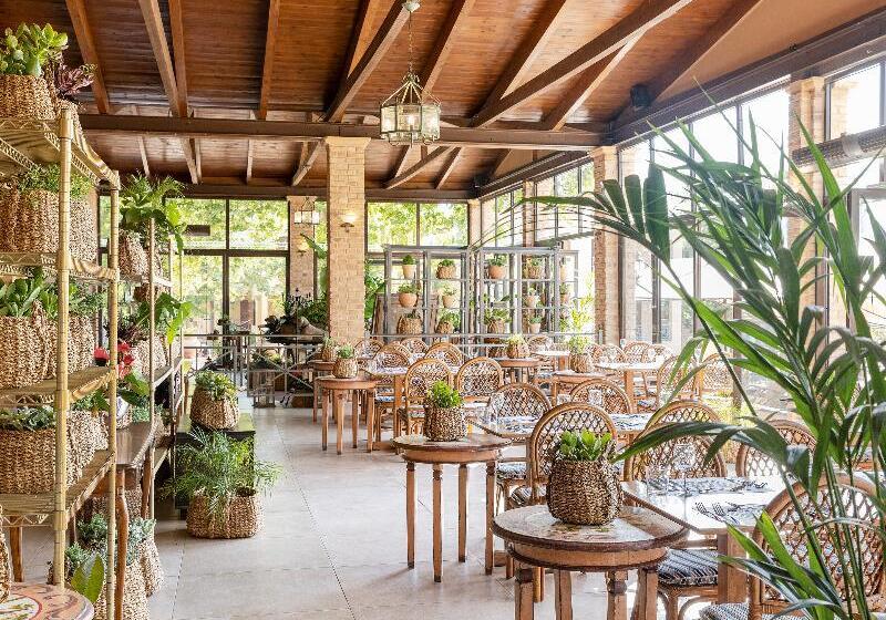 استراحتگاه Grecotel Luxme Costa Botanica