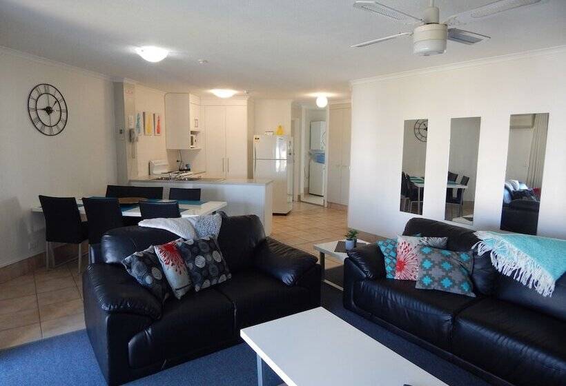 Tranquil Shores Holiday Apartments