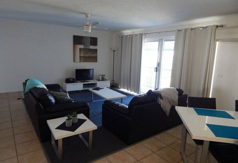 Tranquil Shores Holiday Apartments
