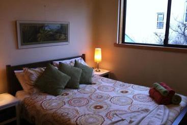 Australian Home Away @ Richmond